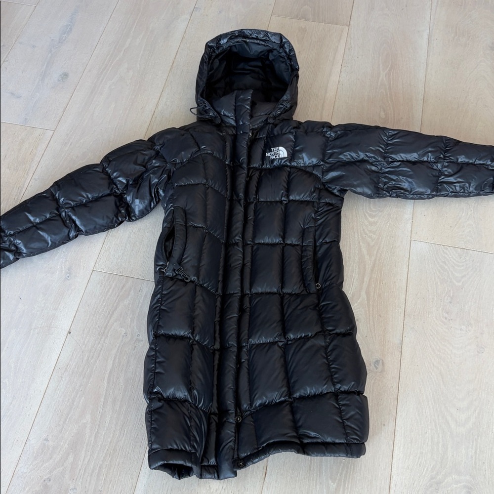 “ The North Face  “ Black Shiny  Down Jacket. - Picture 2 of 6